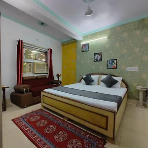 Swarajya Palace Hotel Agra (Uttar Pradesh)