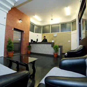 Beachway Hotel@kozhikode Beach Отель