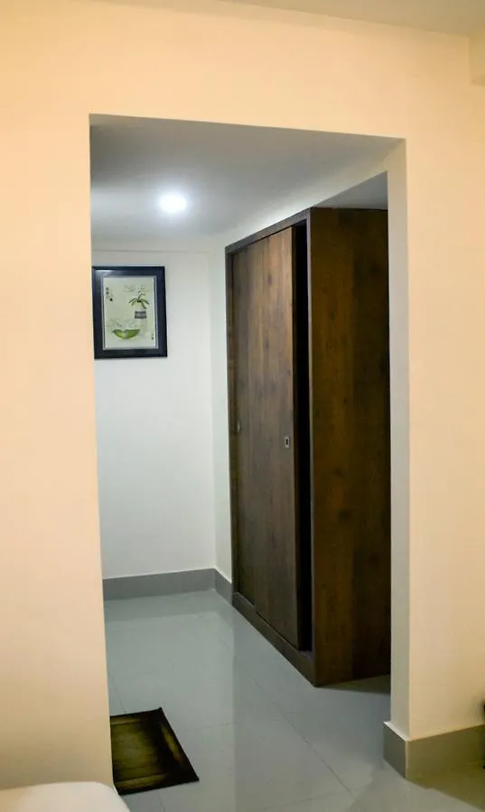 *** Hotel Nexstay Crystal Residency Kozhikode India