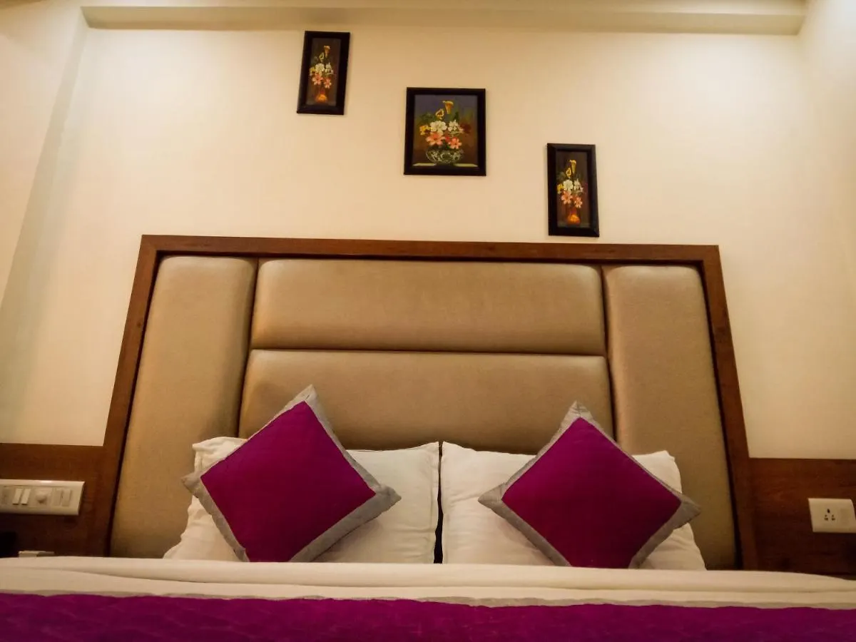 Nexstay Crystal Residency Kozhikode 3*,  India
