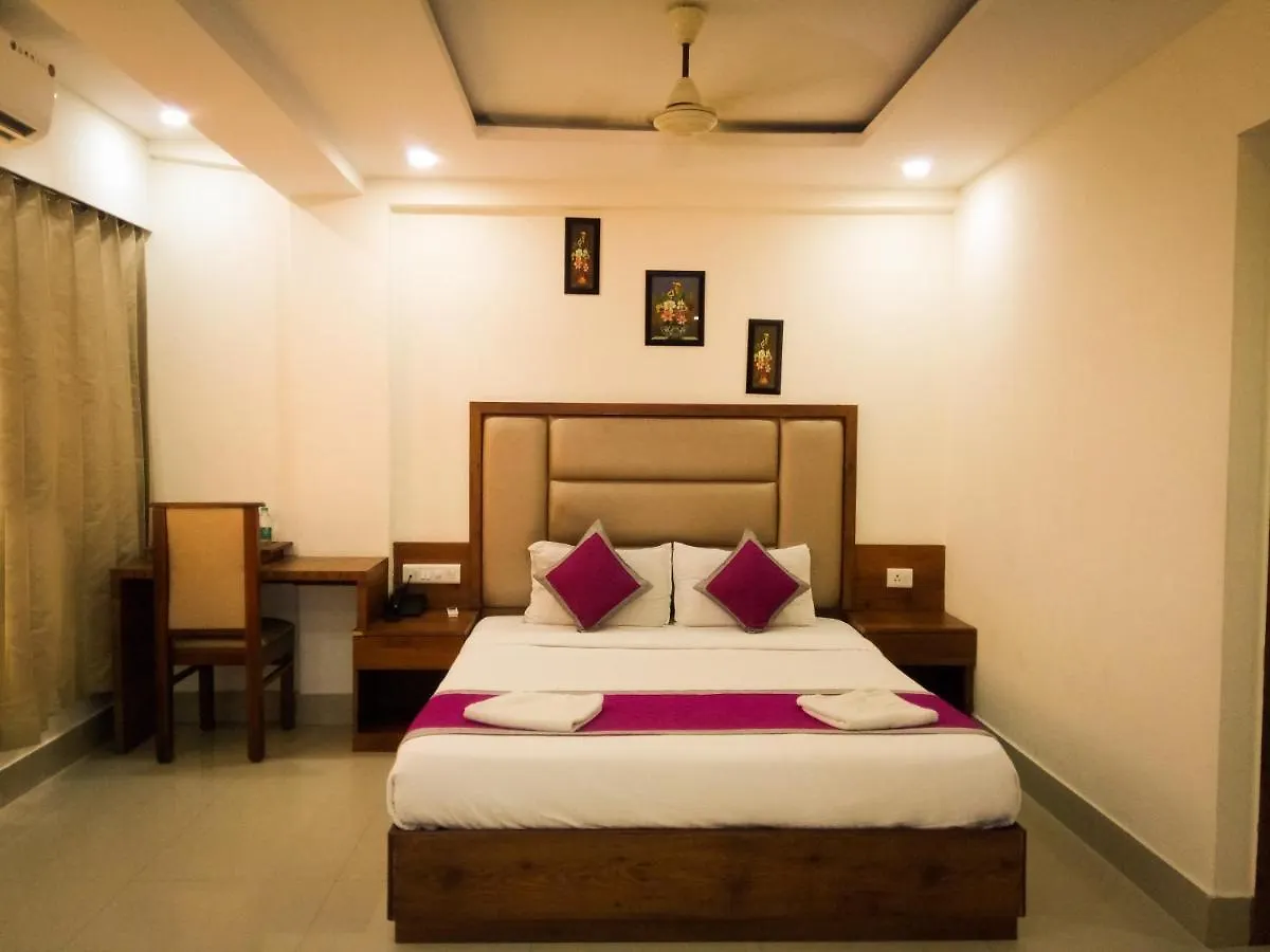 Nexstay Crystal Residency Kozhikode 3*,
